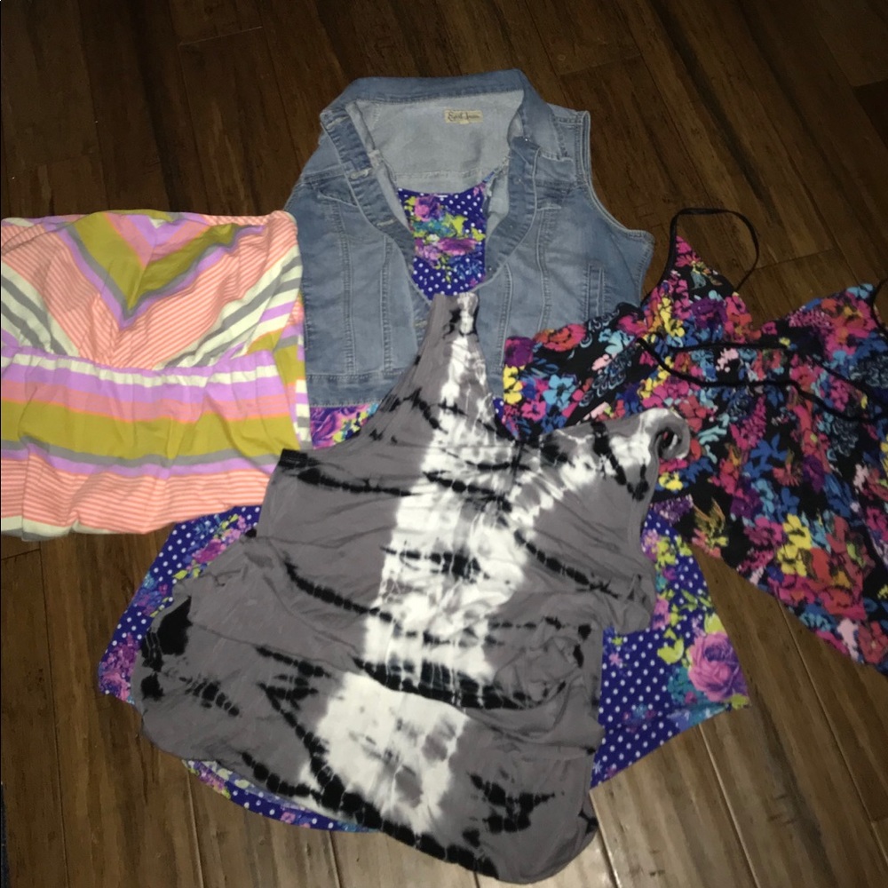 4 summer dresses and 1 jean vest bundle